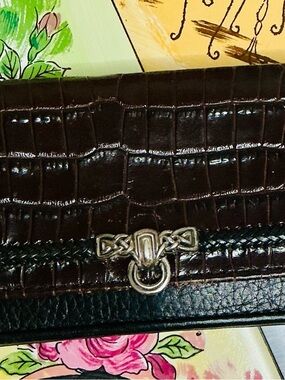 Brighton Dark Brown Croc-Embossed Wallet with Silver Celtic Ring